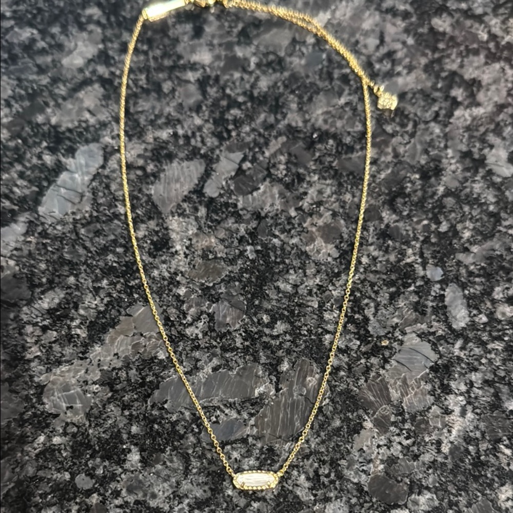 Elegant Gold Necklace